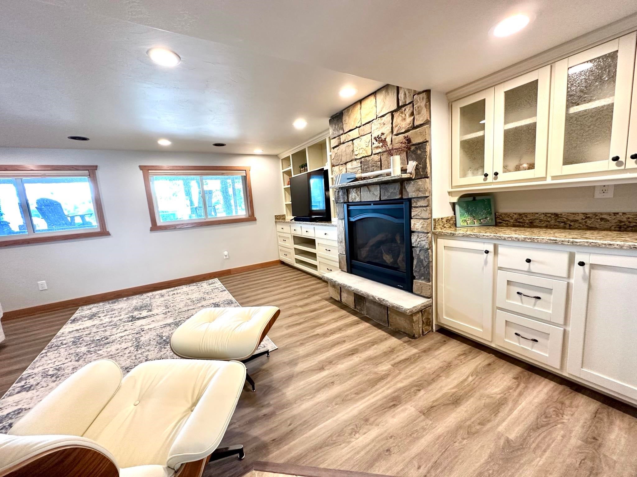 Waupaca, Wisconsin, 54981, United States, 3 Bedrooms Bedrooms, ,2 BathroomsBathrooms,Residential,Active,1929423