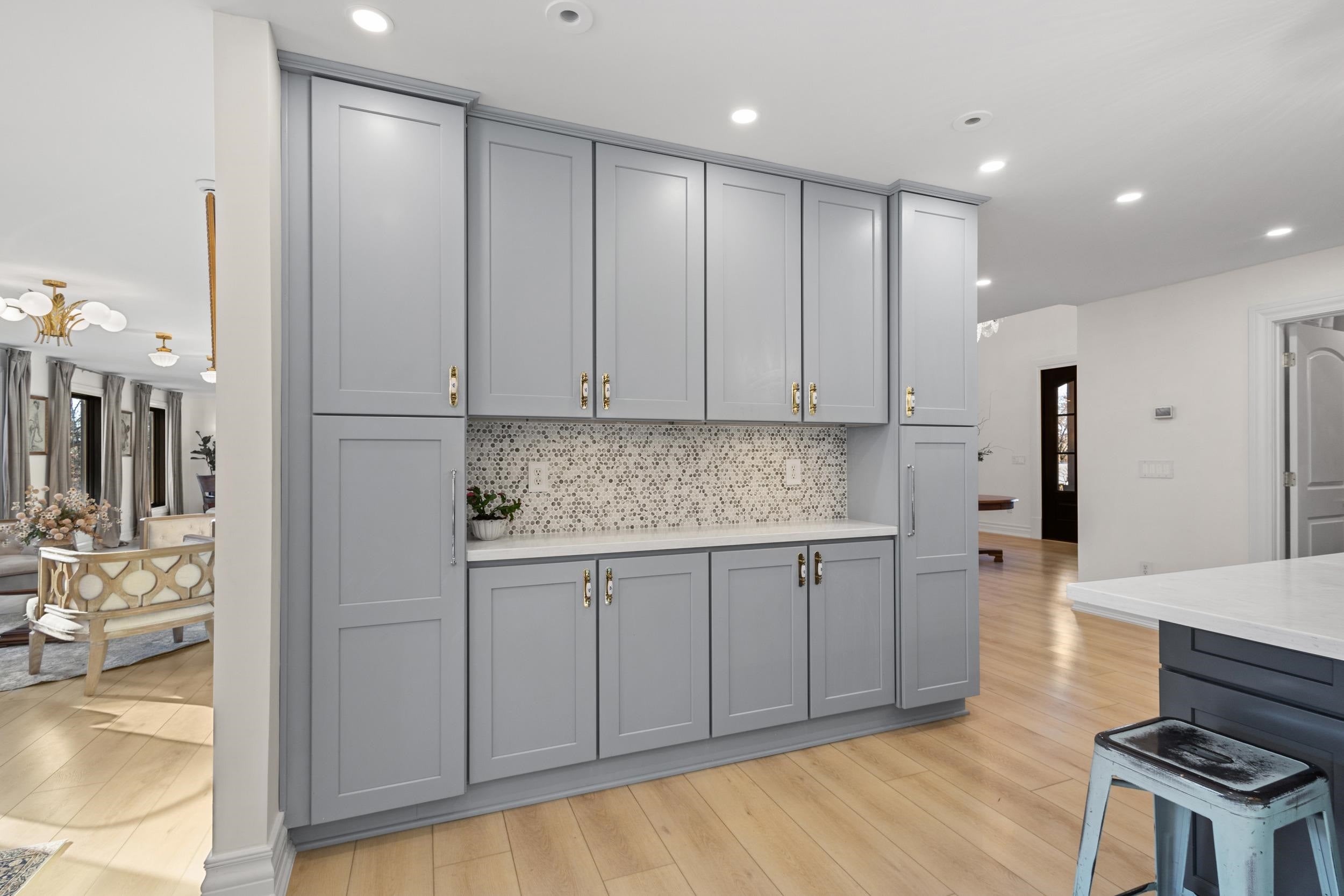 Plainfield, Wisconsin, 54966, United States, 6 Bedrooms Bedrooms, ,5 BathroomsBathrooms,Residential,Active,1995293