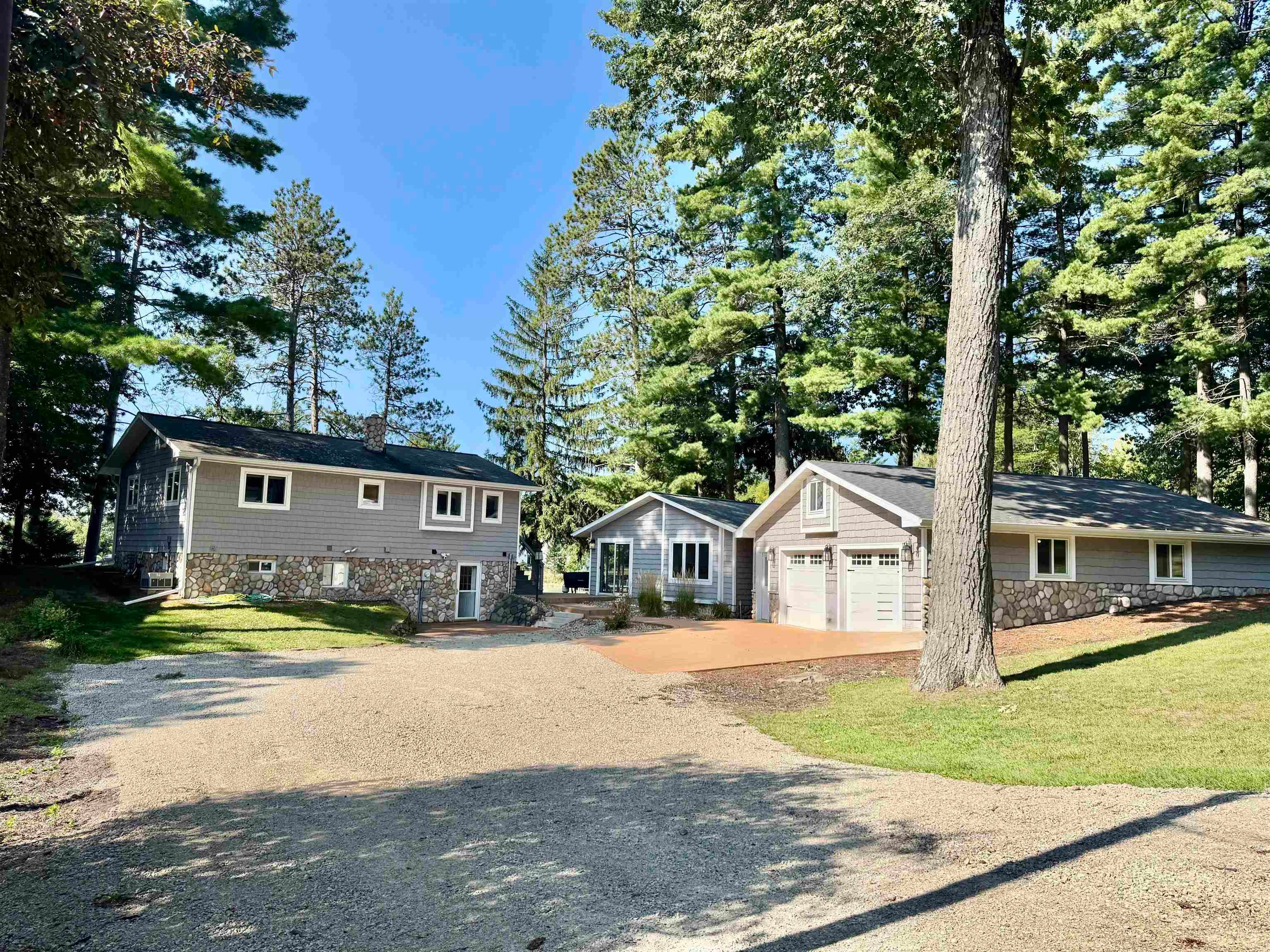 Waupaca, Wisconsin, 54981, United States, 3 Bedrooms Bedrooms, ,2 BathroomsBathrooms,Residential,Active,1929423 Waupaca, Wisconsin, 54981, United States, 3 Bedrooms Bedrooms, ,2 BathroomsBathrooms,Residential,Active,1929423