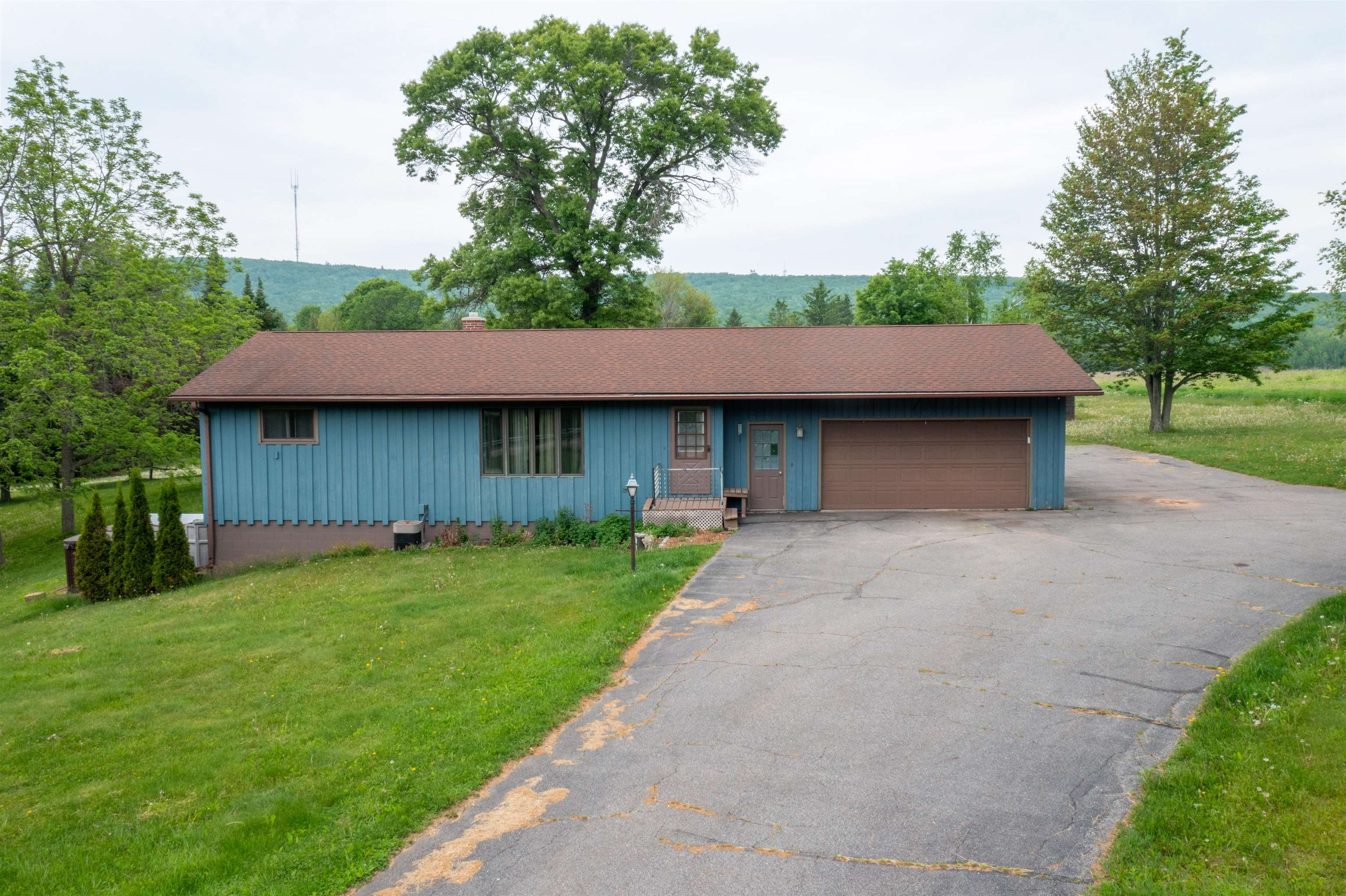 Wausau, Wisconsin, 54401, United States, ,2 BathroomsBathrooms,Residential,Active,1849212