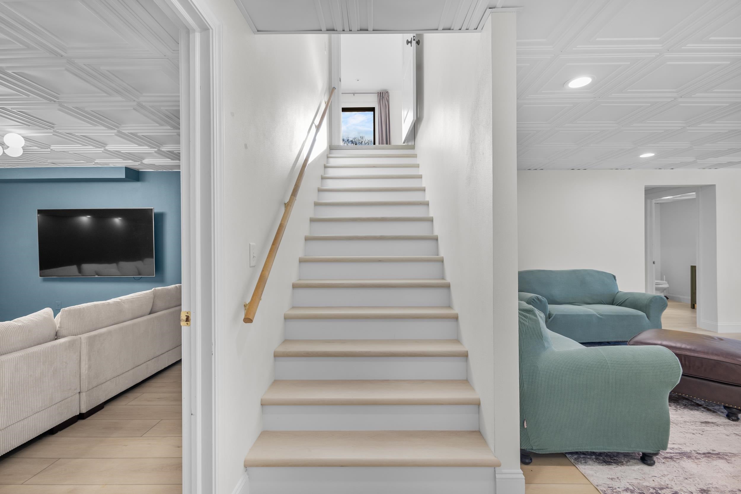 Plainfield, Wisconsin, 54966, United States, 6 Bedrooms Bedrooms, ,5 BathroomsBathrooms,Residential,Active,1995293