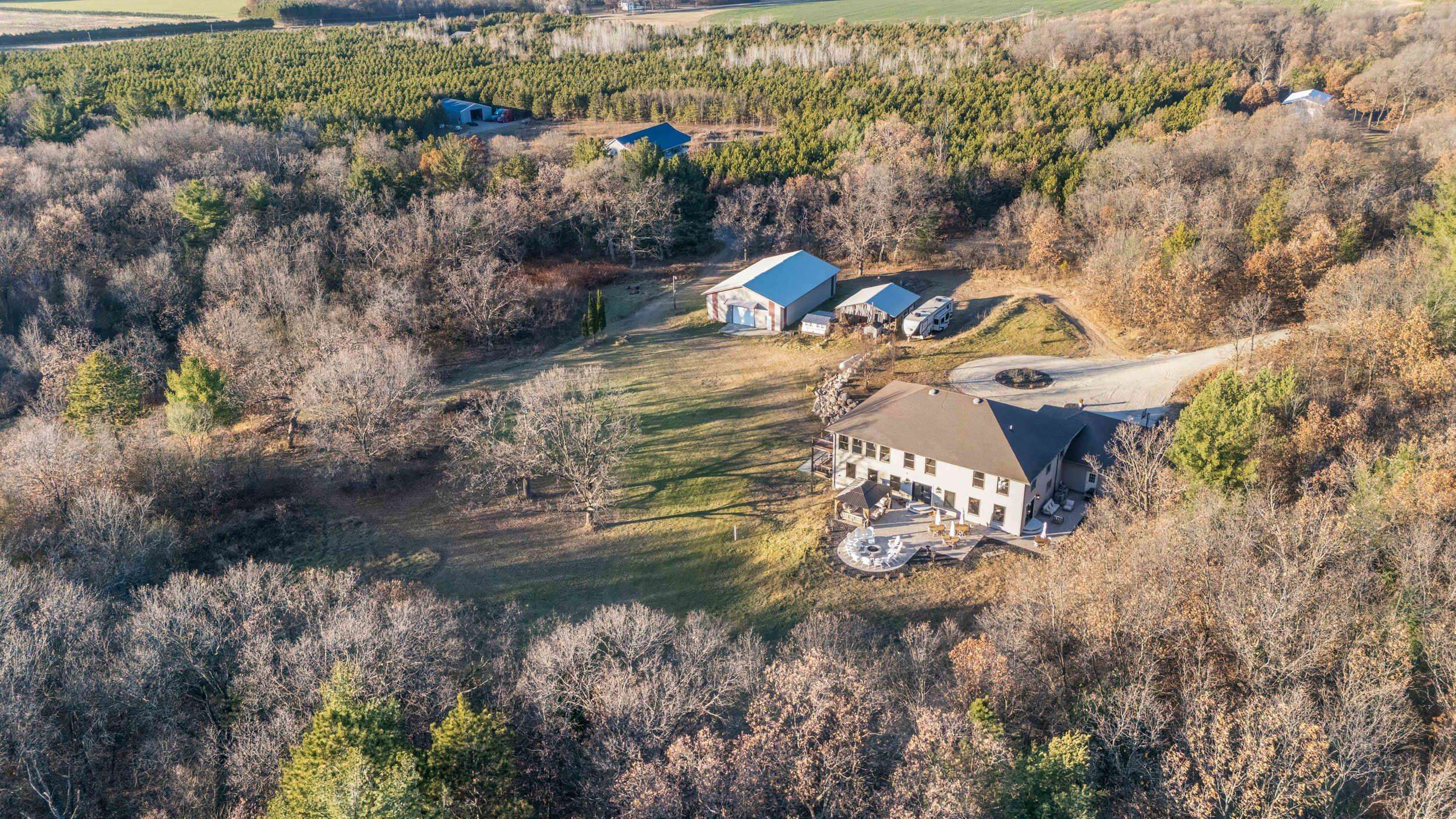 Plainfield, Wisconsin, 54966, United States, 6 Bedrooms Bedrooms, ,5 BathroomsBathrooms,Residential,Active,1995293