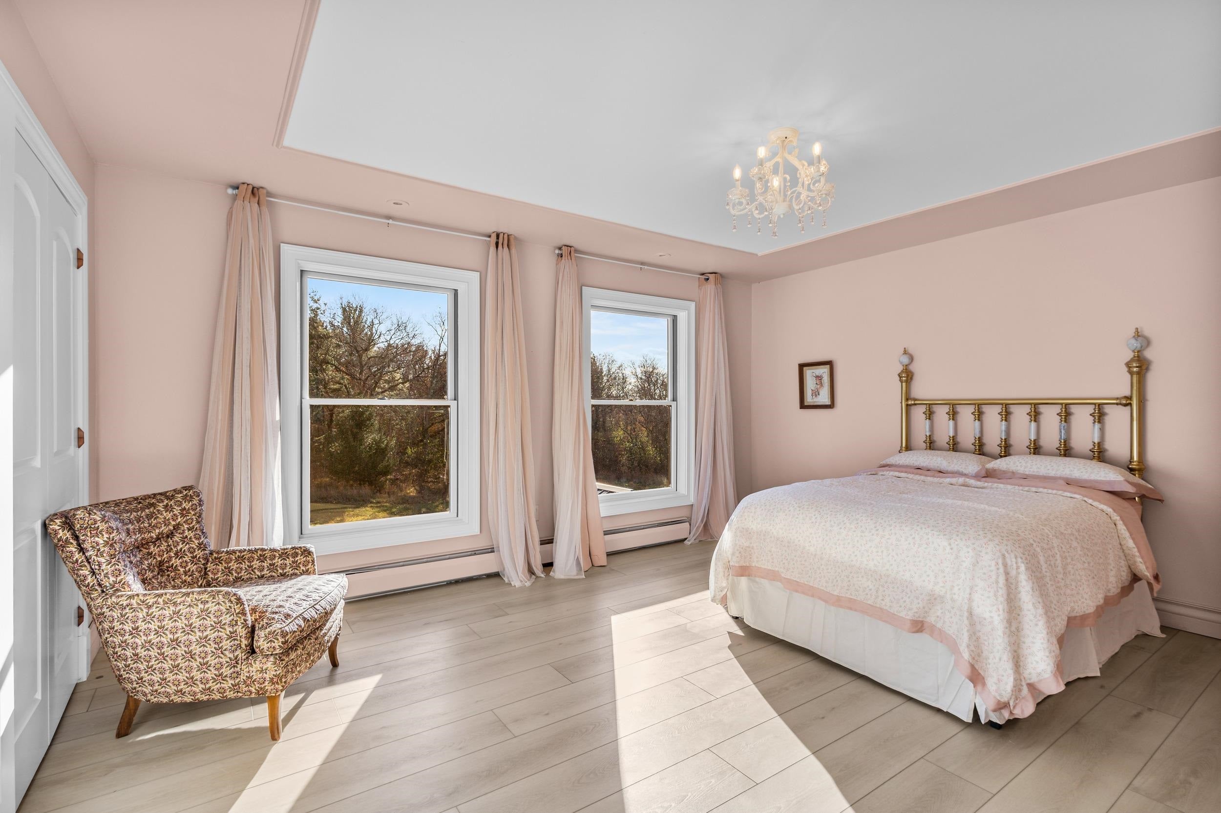 Plainfield, Wisconsin, 54966, United States, 6 Bedrooms Bedrooms, ,5 BathroomsBathrooms,Residential,Active,1995293