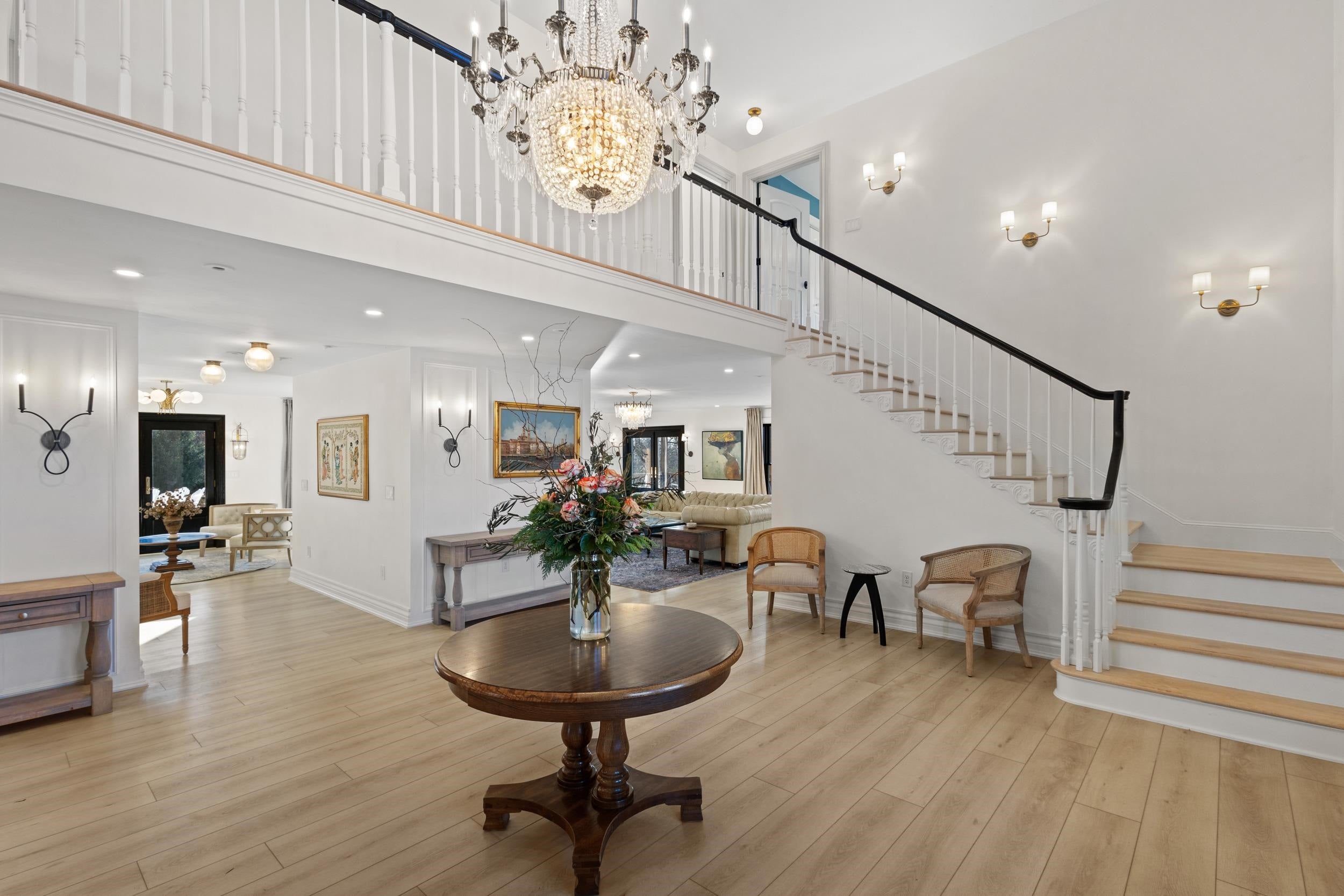 Plainfield, Wisconsin, 54966, United States, 6 Bedrooms Bedrooms, ,5 BathroomsBathrooms,Residential,Active,1995293