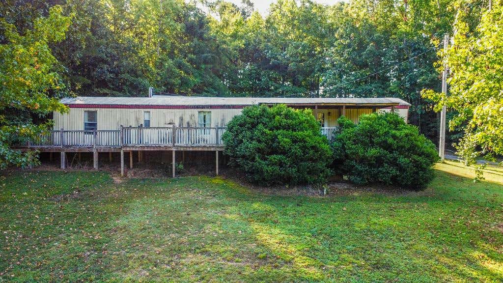 2524 RIVER RD NE, DALTON, GA 30721, photo 1 of 19