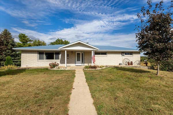 31959 OLDE CASTLE RD, DYERSVILLE, IA 52040 - Image 1