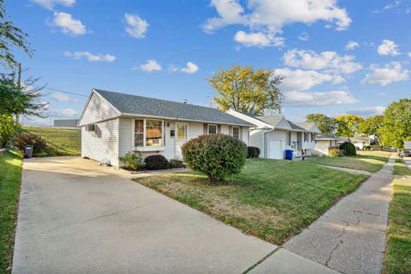 1763 VIZALEEA DR, DUBUQUE, IA 52002, photo 2 of 22