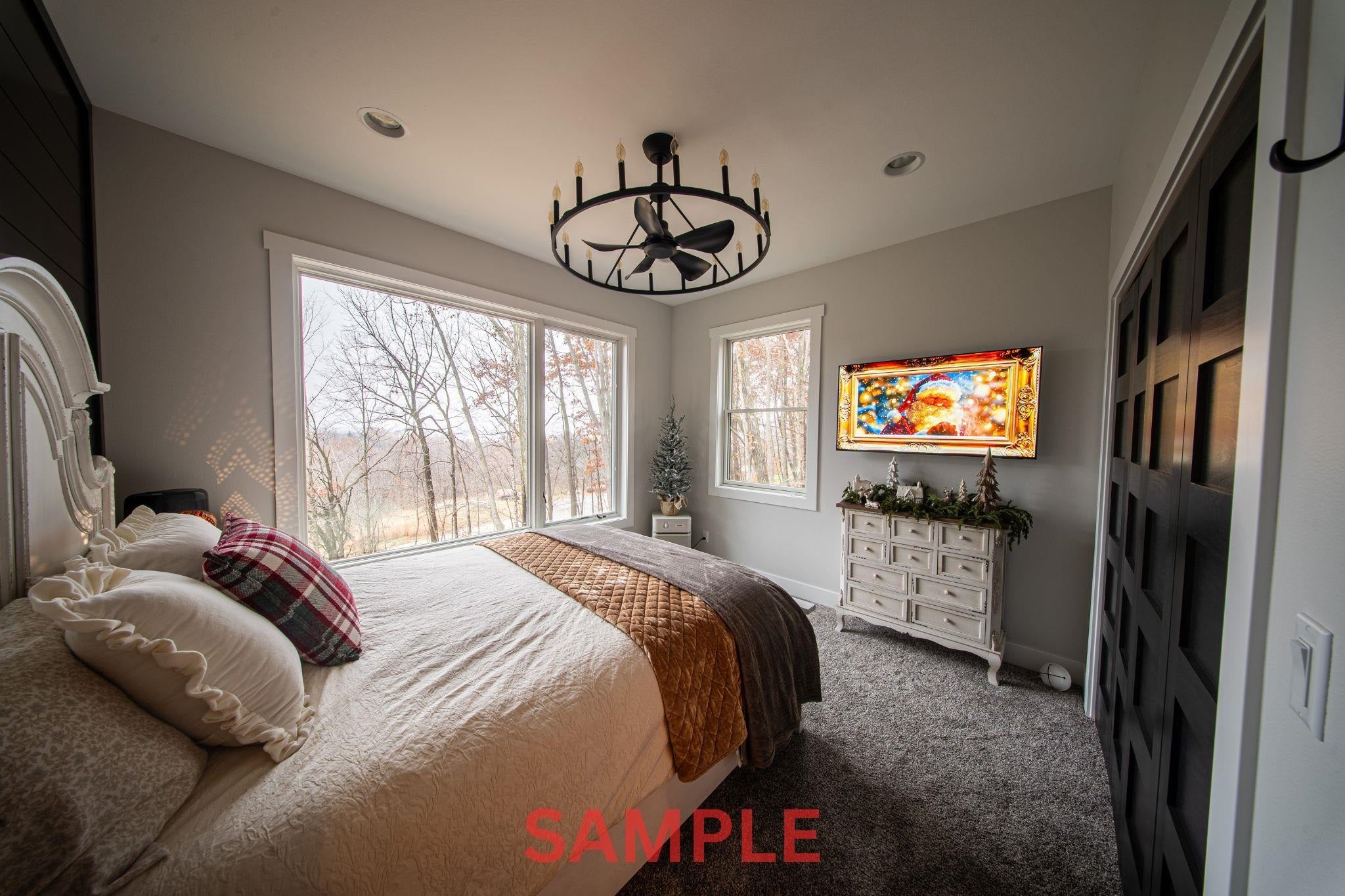 Dubuque, Iowa, 52002, United States, 5 Bedrooms Bedrooms, ,6 BathroomsBathrooms,Residential,Active,2006835