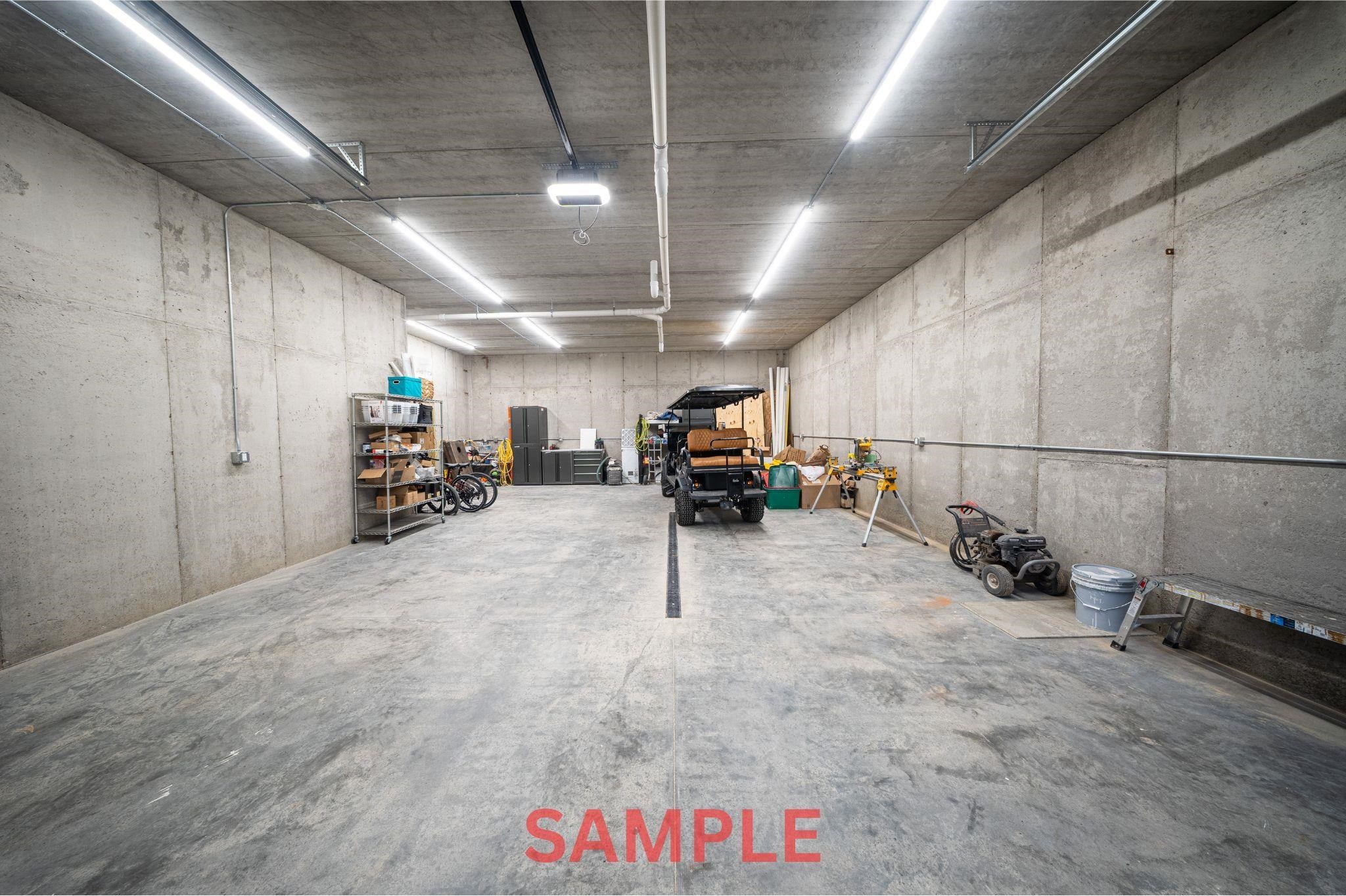 Dubuque, Iowa, 52002, United States, 5 Bedrooms Bedrooms, ,6 BathroomsBathrooms,Residential,Active,2006835