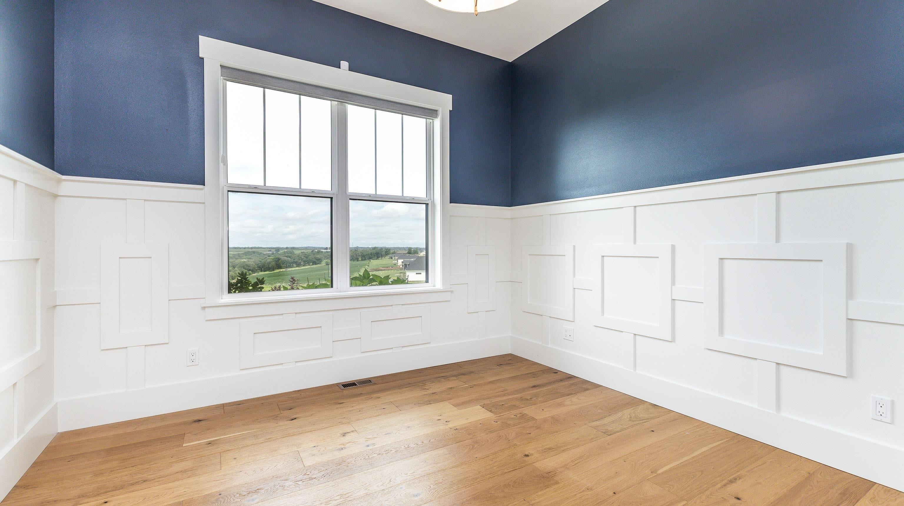 Dubuque, Iowa, 52003, United States, 4 Bedrooms Bedrooms, ,4 BathroomsBathrooms,Residential,Active,2017106