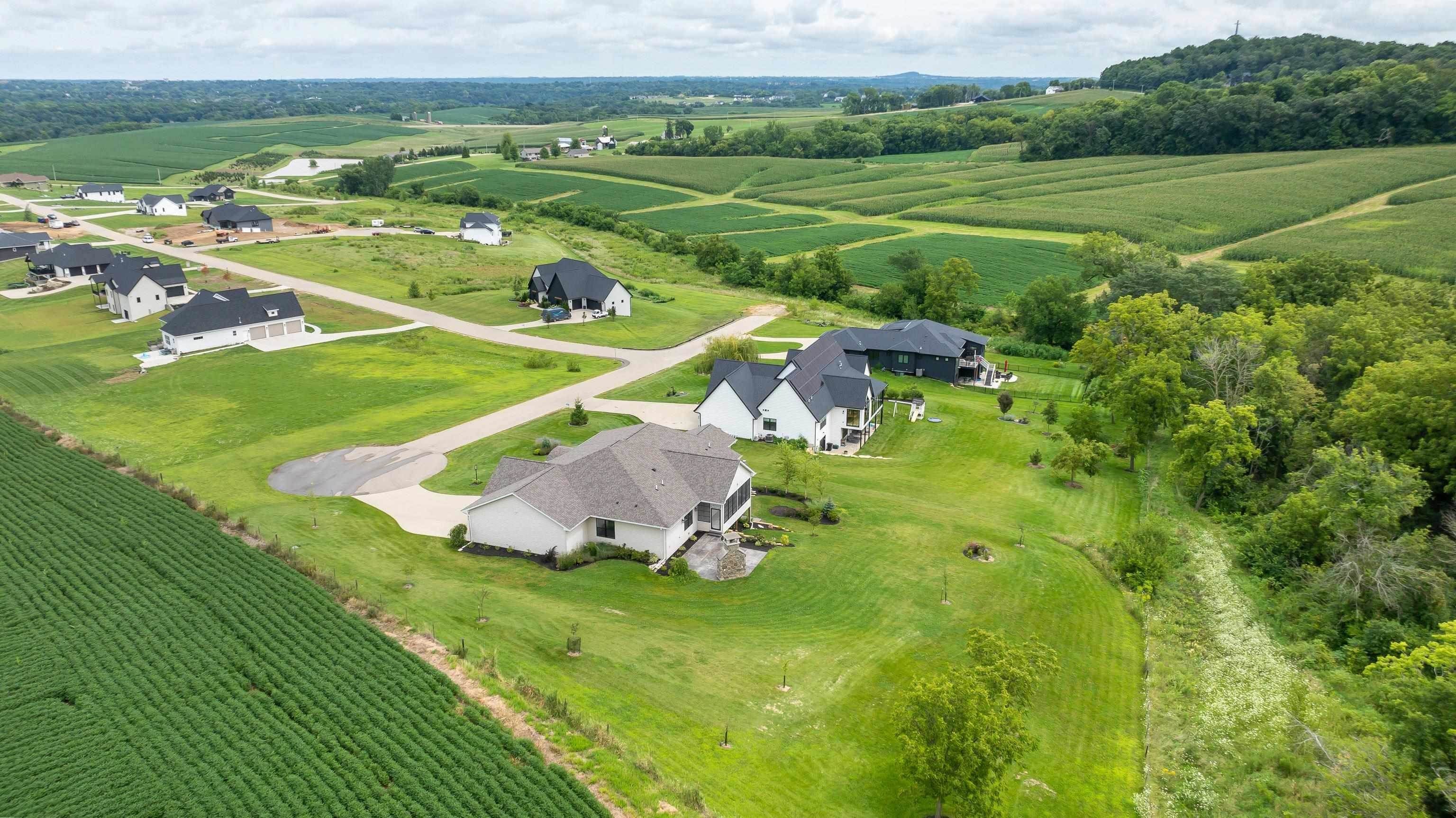 Dubuque, Iowa, 52003, United States, 4 Bedrooms Bedrooms, ,4 BathroomsBathrooms,Residential,Active,2017106