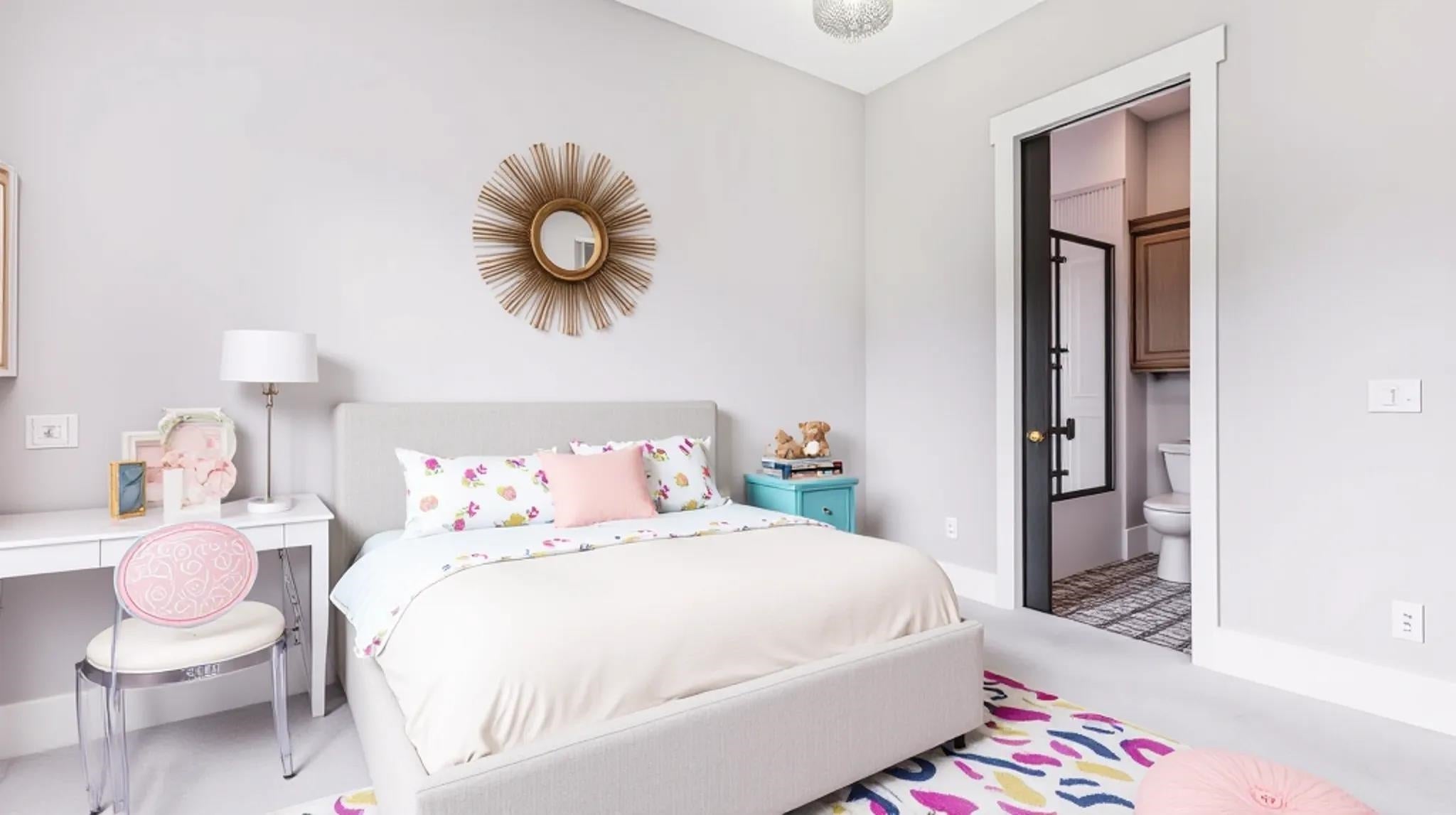 Dubuque, Iowa, 52003, United States, 4 Bedrooms Bedrooms, ,4 BathroomsBathrooms,Residential,Active,2017106