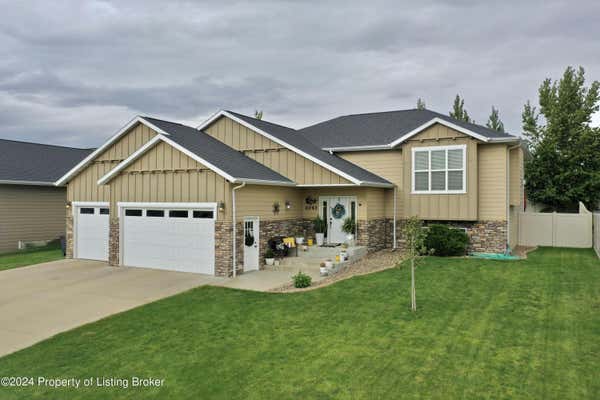 2043 CANYON DR, DICKINSON, ND 58601 - Image 1