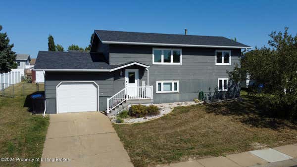 948 21ST ST W, DICKINSON, ND 58601 - Image 1