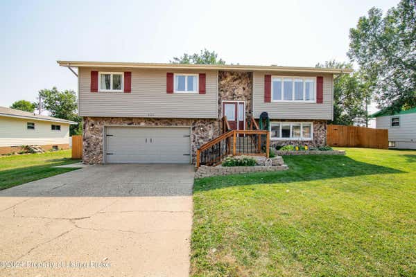 432 10TH ST E, DICKINSON, ND 58601 - Image 1