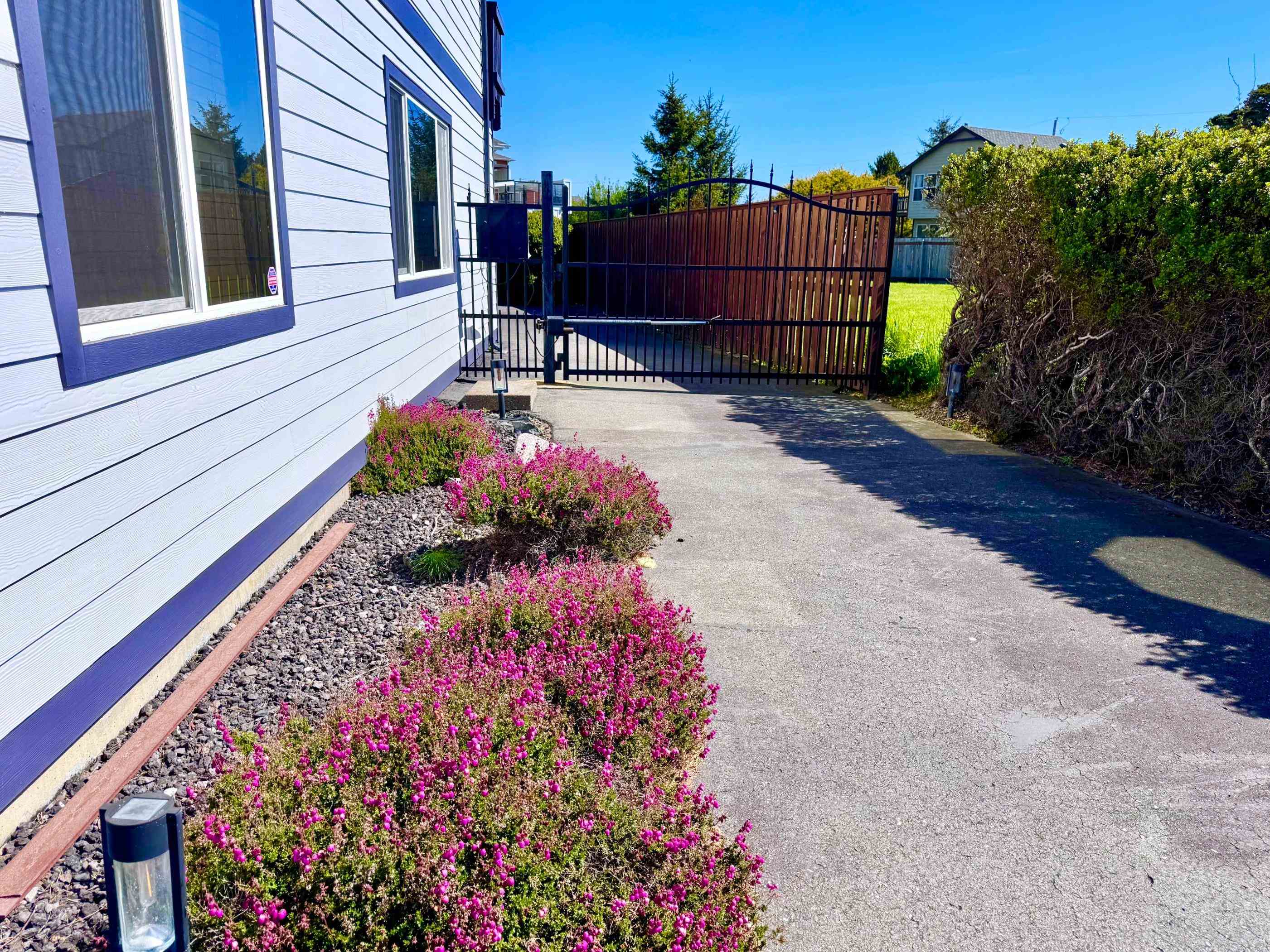 Crescent City, California, 95531, United States, ,3 BathroomsBathrooms,Residential,Active,1899884