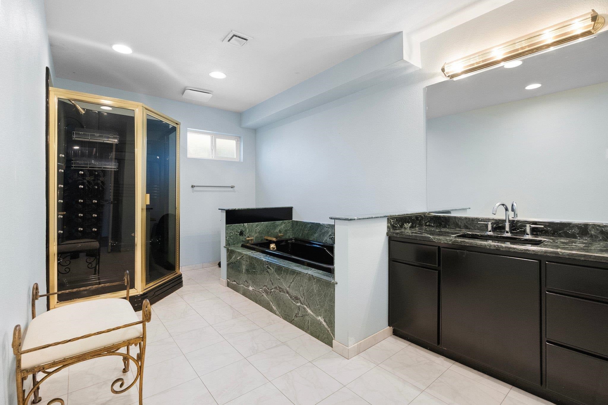 Crescent City, California, 95531, United States, ,3 BathroomsBathrooms,Residential,Active,1899884
