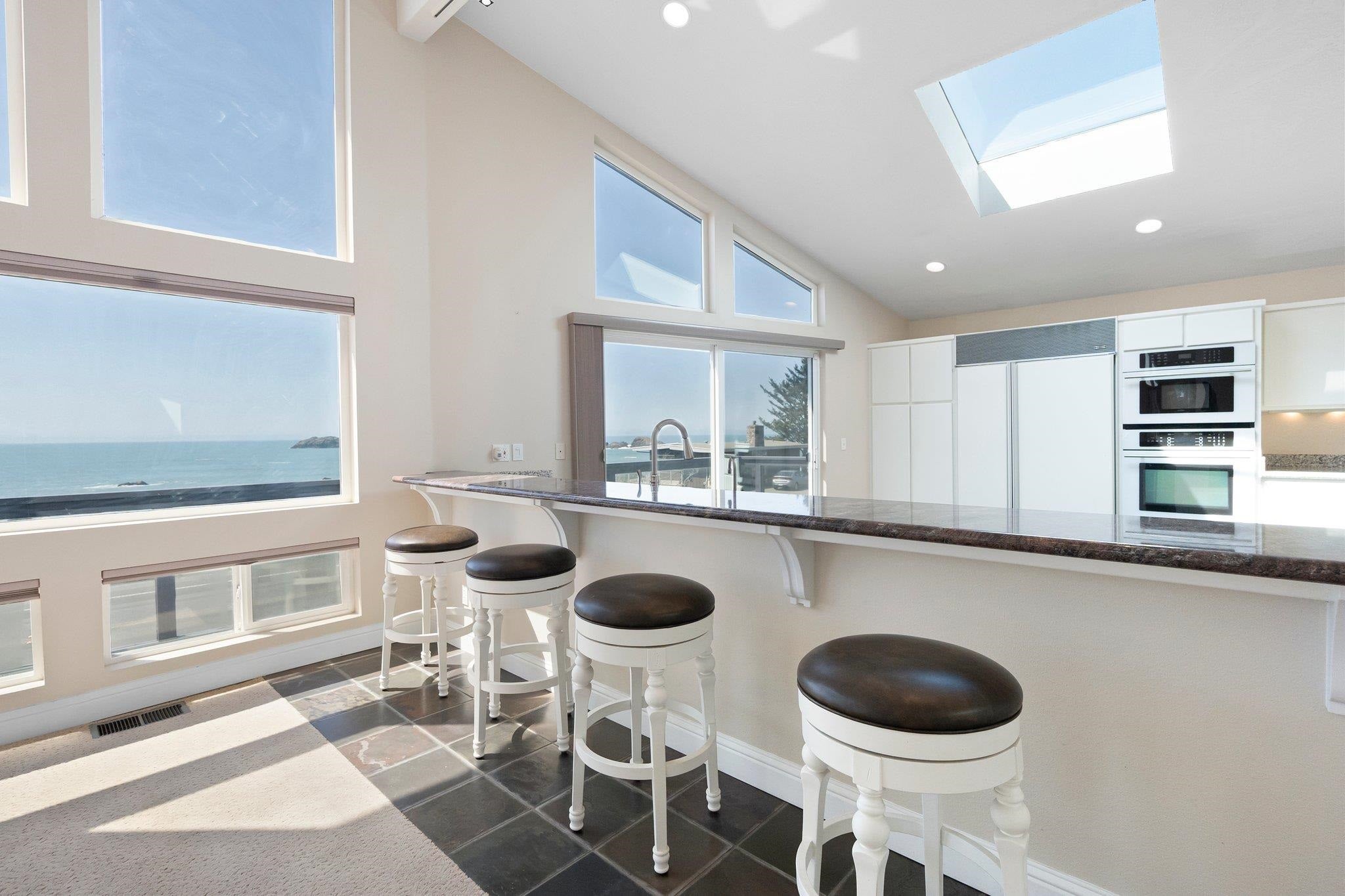 Crescent City, California, 95531, United States, ,3 BathroomsBathrooms,Residential,Active,1899884
