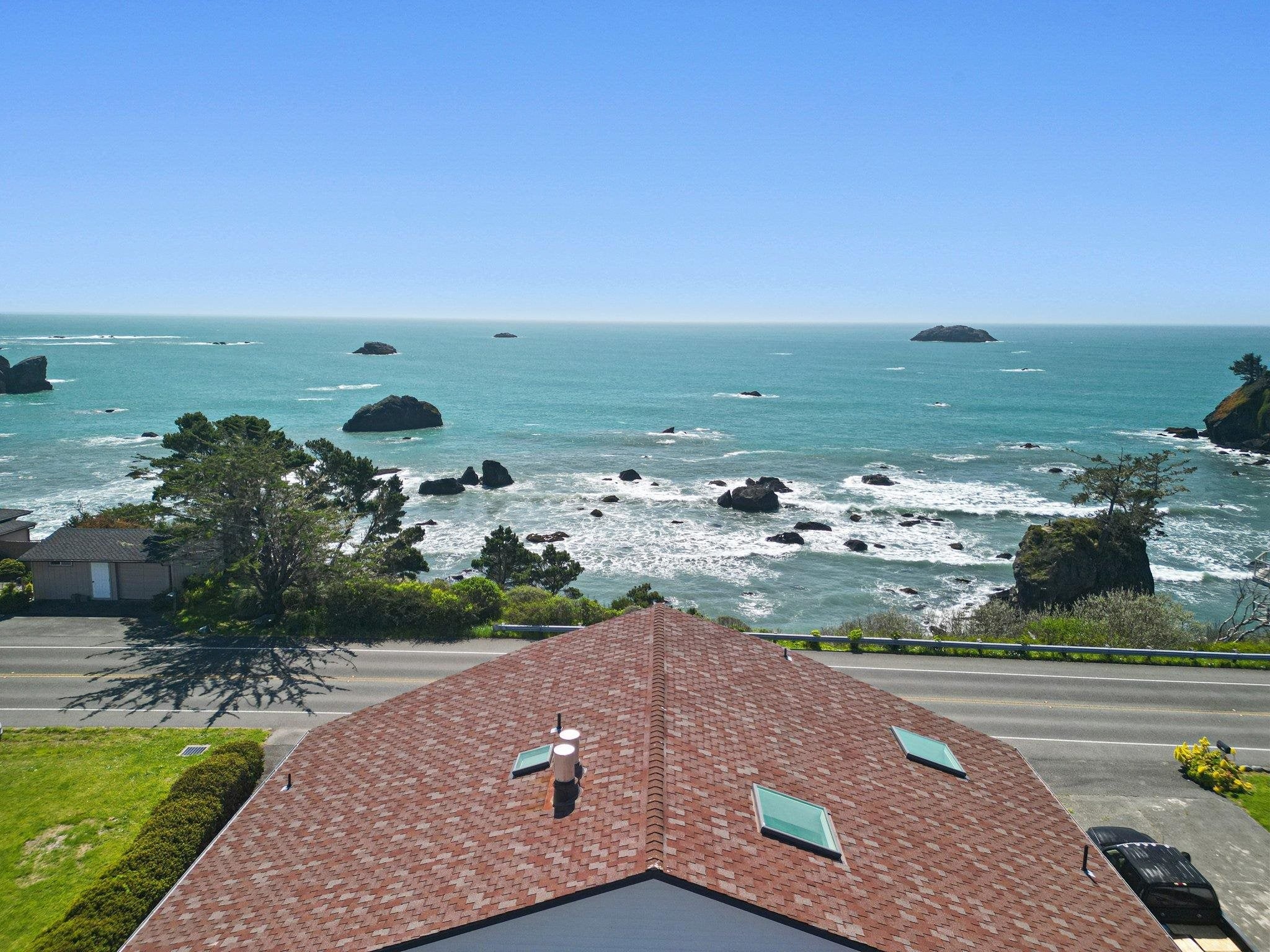 Crescent City, California, 95531, United States, ,3 BathroomsBathrooms,Residential,Active,1899884
