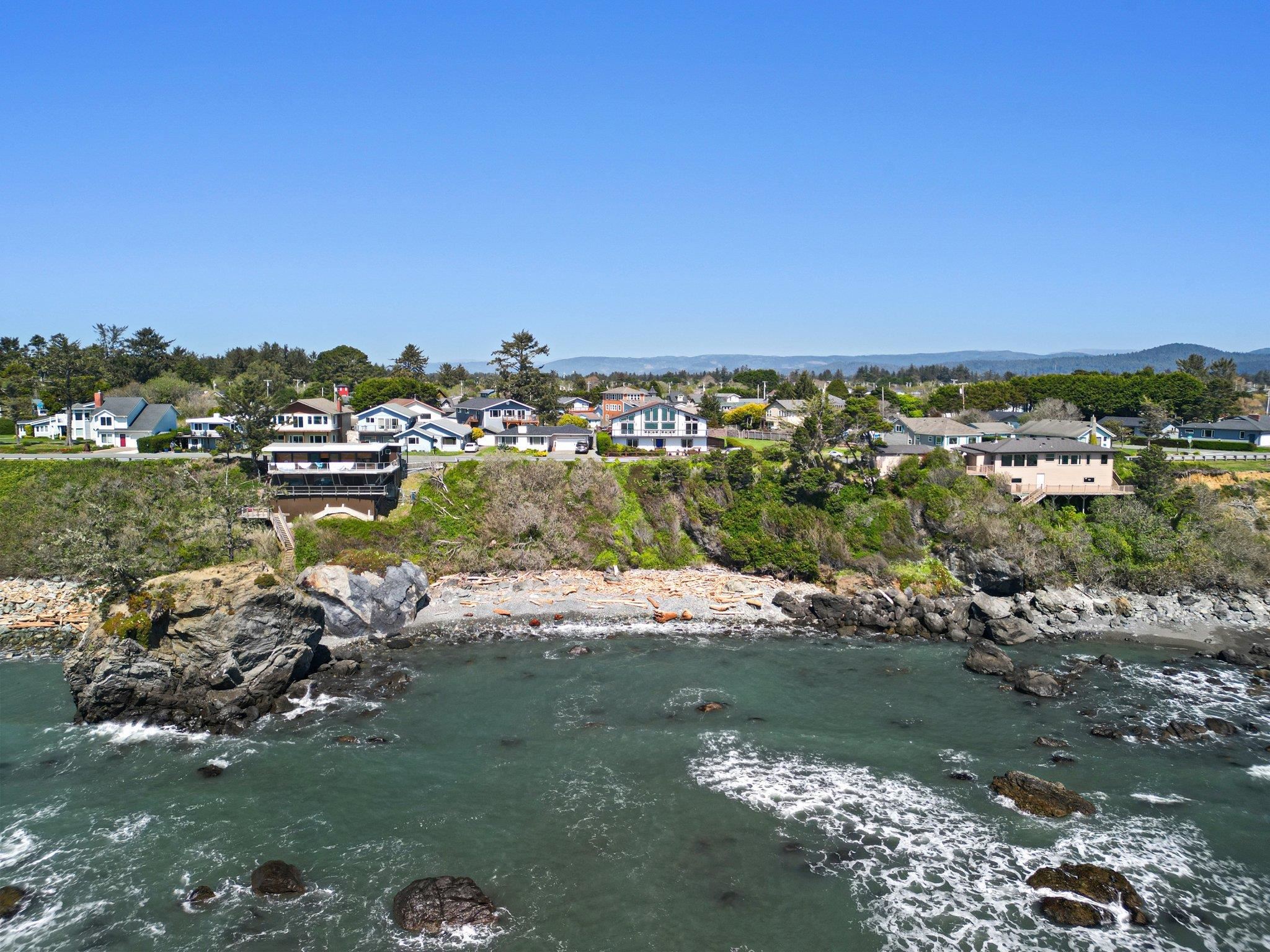 Crescent City, California, 95531, United States, ,3 BathroomsBathrooms,Residential,Active,1899884