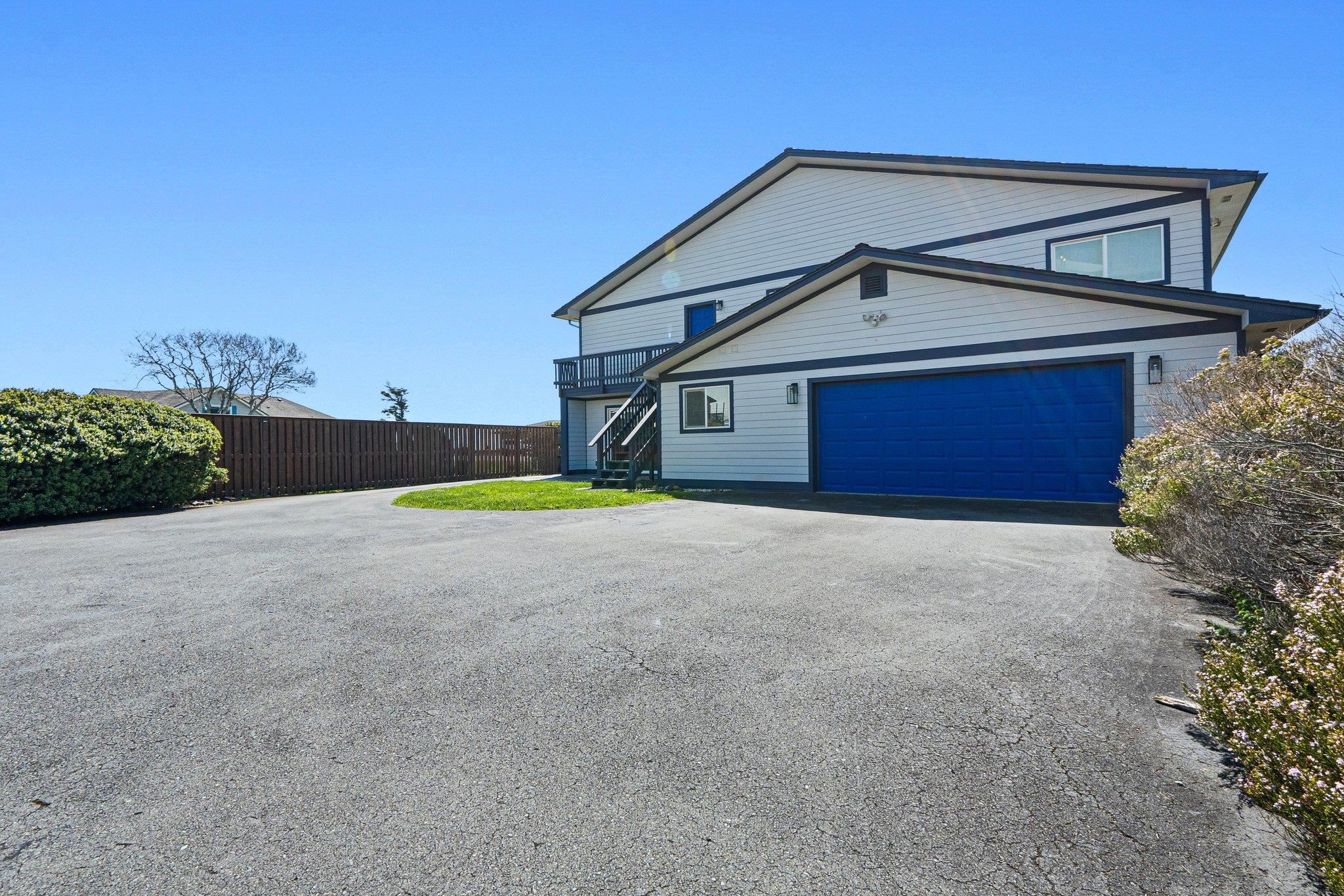 Crescent City, California, 95531, United States, ,3 BathroomsBathrooms,Residential,Active,1899884