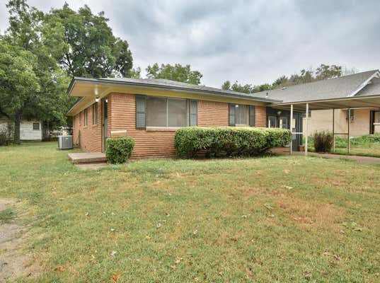 202 WALNUT AVE, COMANCHE, OK 73529 - Image 1