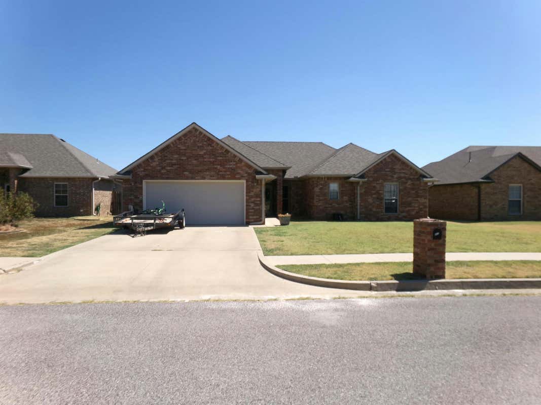 402 AMANDA, DUNCAN, OK 73533, photo 1 of 14