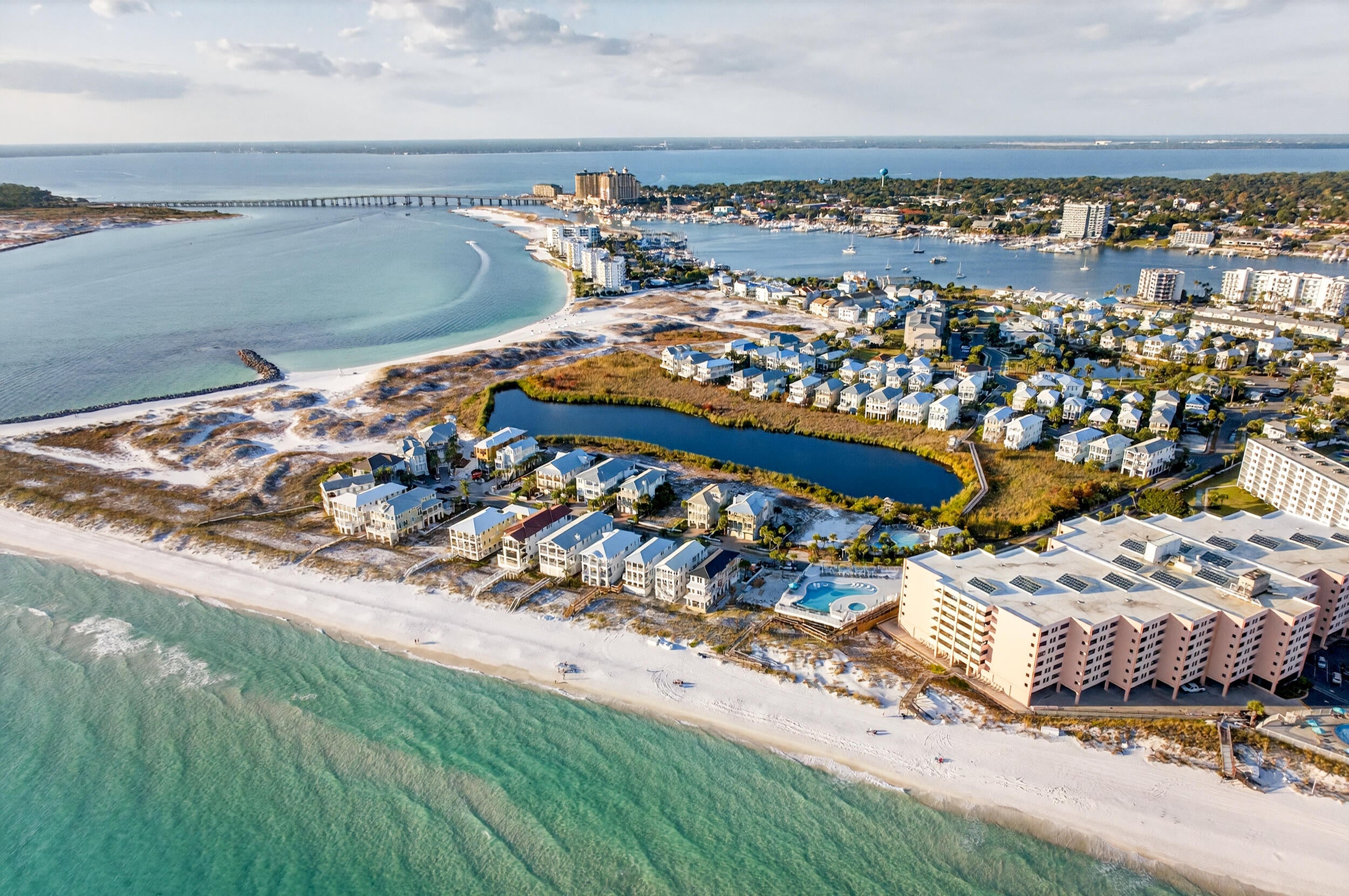Destin, Florida, 32541, United States, 4 Bedrooms Bedrooms, ,4 BathroomsBathrooms,Residential,Active,1992549