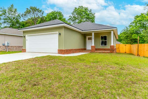 204 GARDEN ST, CRESTVIEW, FL 32536 - Image 1