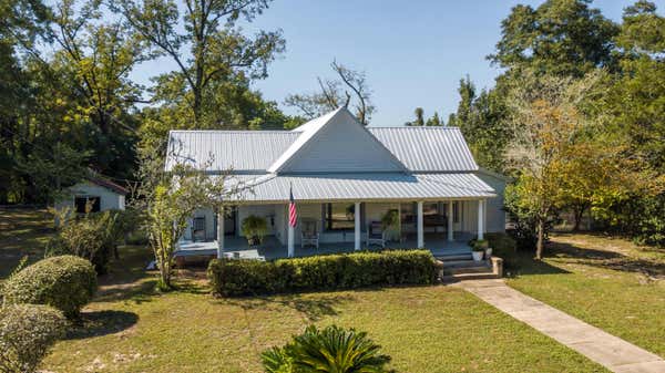 28 LIVE OAK AVE E, DEFUNIAK SPRINGS, FL 32435 - Image 1