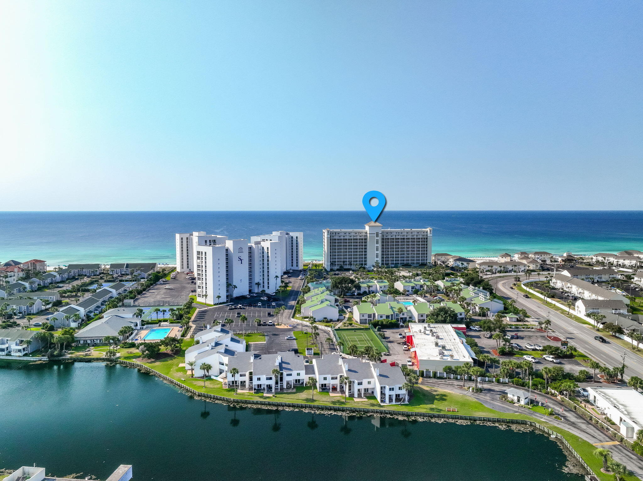Destin, Florida, 32541, United States, 3 Bedrooms Bedrooms, ,3 BathroomsBathrooms,Residential,Active,1962190