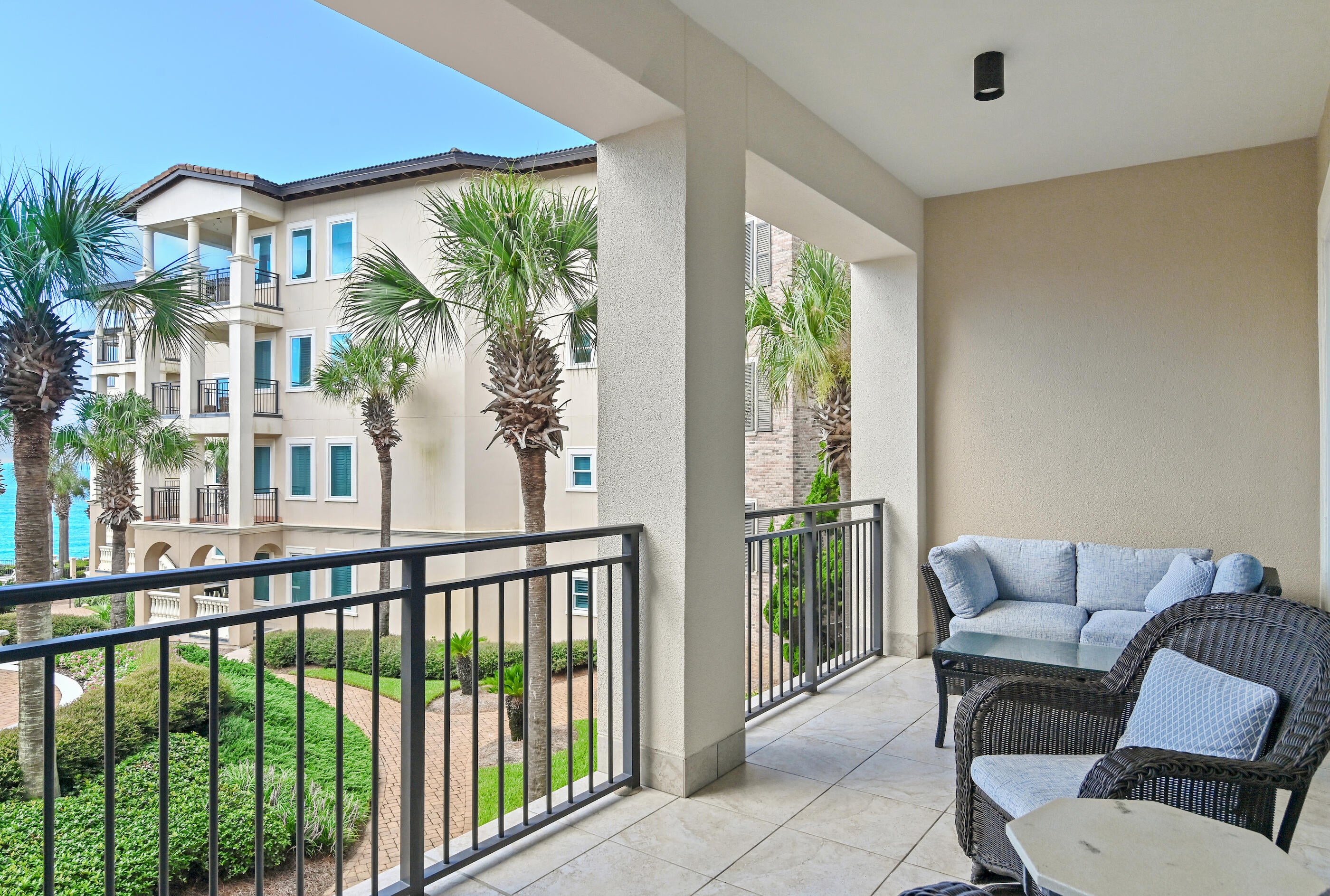 Santa Rosa Beach, Florida, 32459, United States, 3 Bedrooms Bedrooms, ,4 BathroomsBathrooms,Residential,Active,1929783