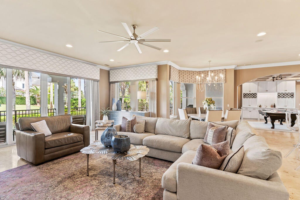 Destin, Florida, 32541, United States, ,6 BathroomsBathrooms,Residential,Active,1900167