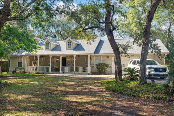 6880 ANDALUSIAN CT, NAVARRE, FL 32566 - Image 1