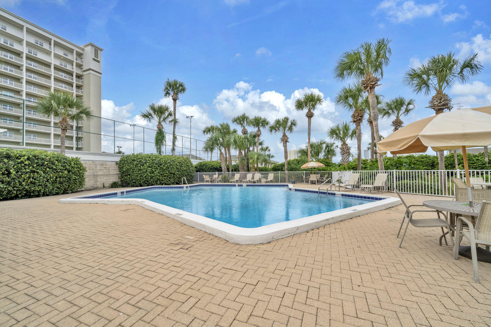 Destin, Florida, 32541, United States, 3 Bedrooms Bedrooms, ,3 BathroomsBathrooms,Residential,Active,1962190