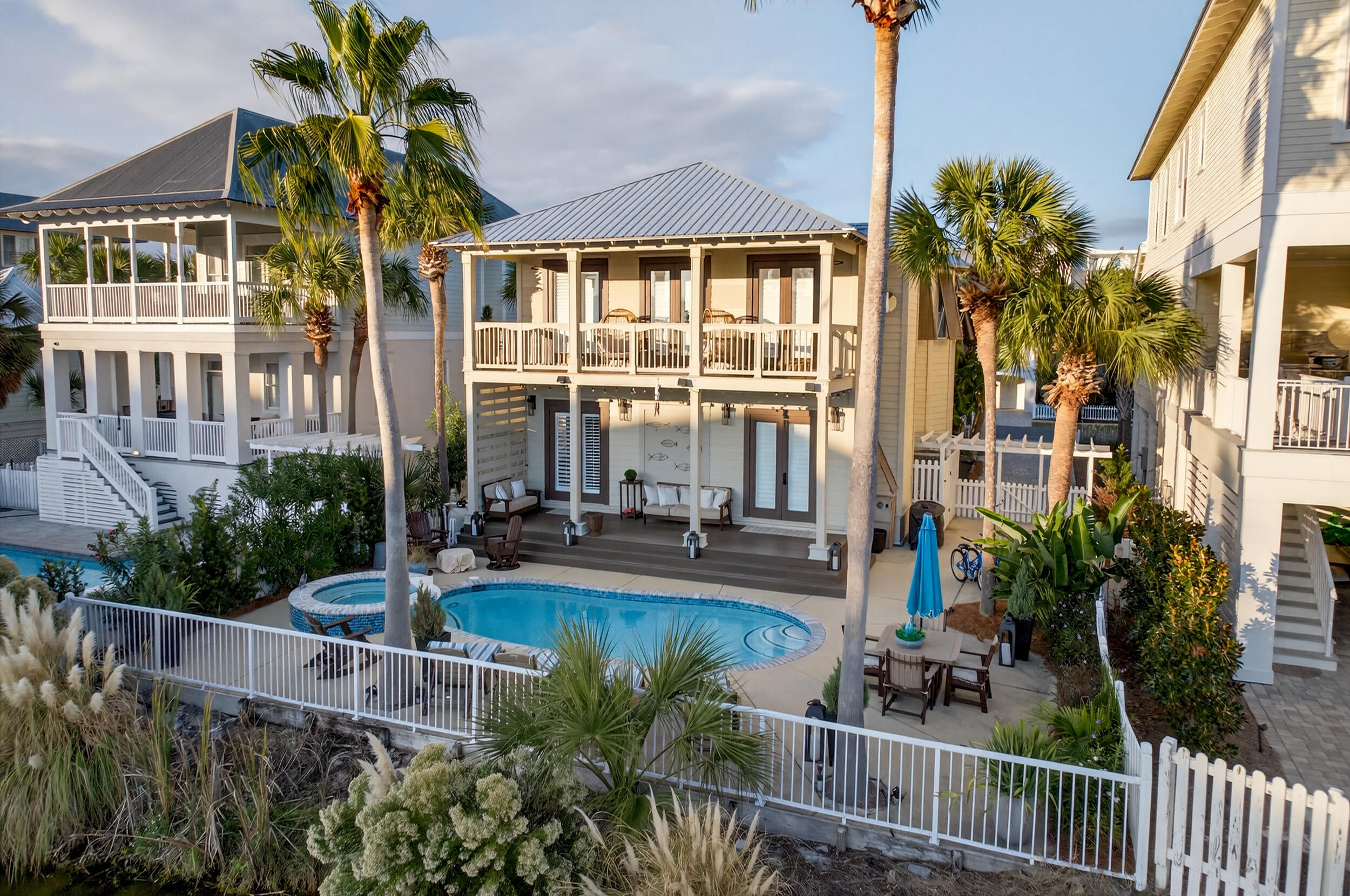 Destin, Florida, 32541, United States, 4 Bedrooms Bedrooms, ,4 BathroomsBathrooms,Residential,Active,1992549