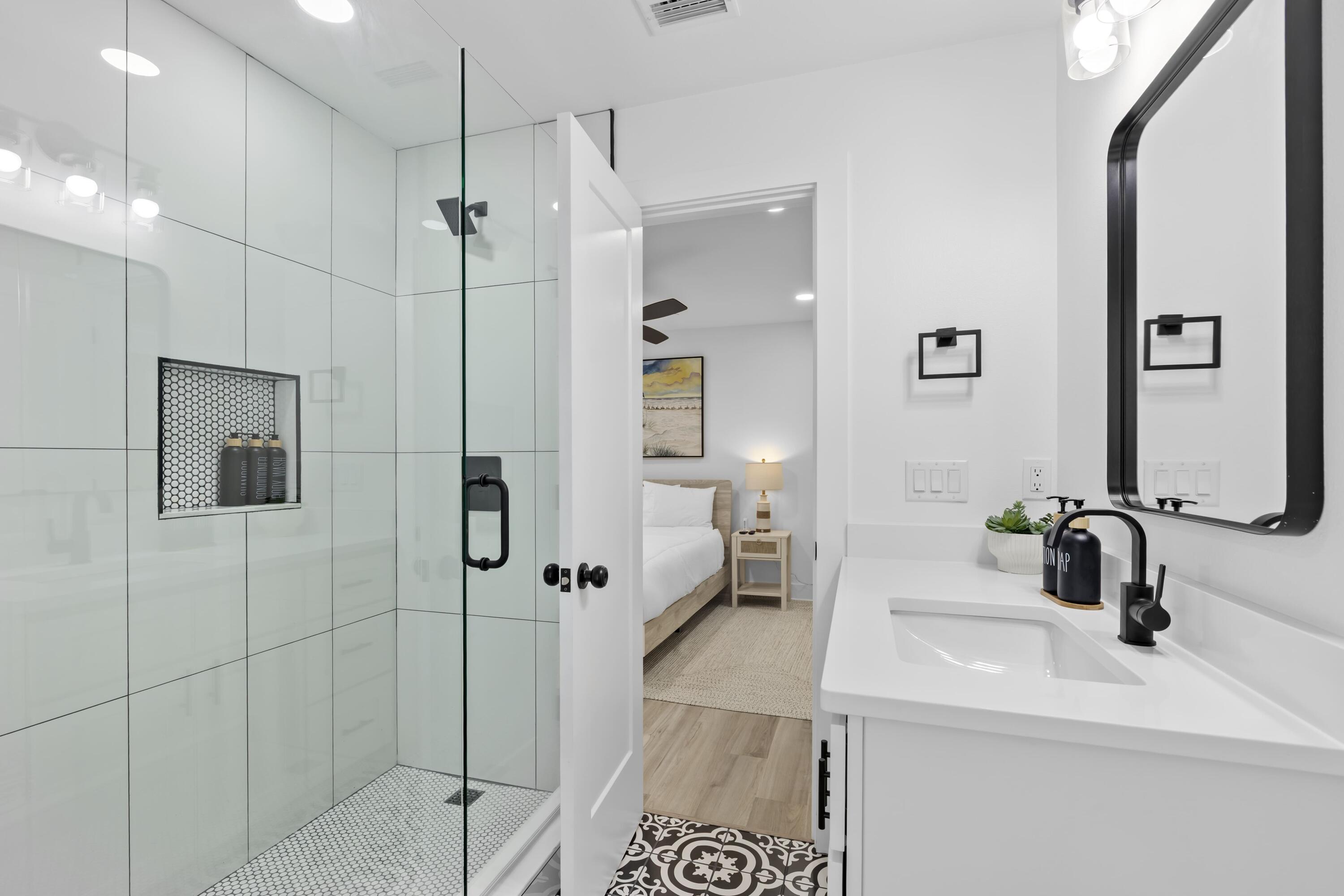 Destin, Florida, 32541, United States, 6 Bedrooms Bedrooms, ,8 BathroomsBathrooms,Residential,Active,1952033