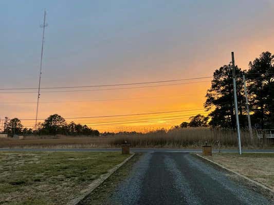 7181 BUNTING RD, CHINCOTEAGUE, VA 23336, photo 2 of 65