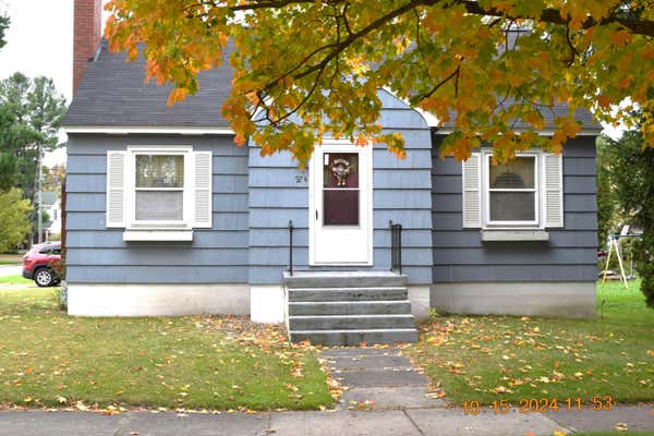 924 SWINTON ST, SAULT SAINTE MARIE, MI 49783 - Image 1