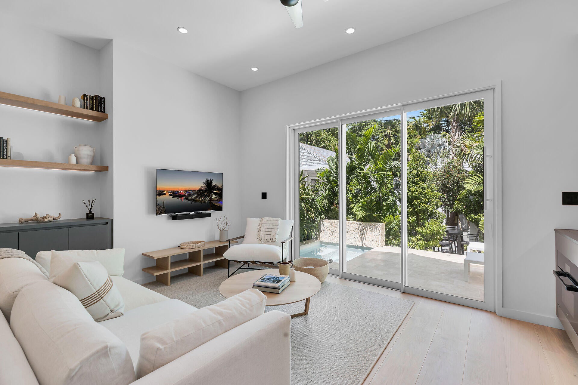 Key West, Florida, 33040, United States, 6 Bedrooms Bedrooms, ,7 BathroomsBathrooms,Residential,Active,1973258