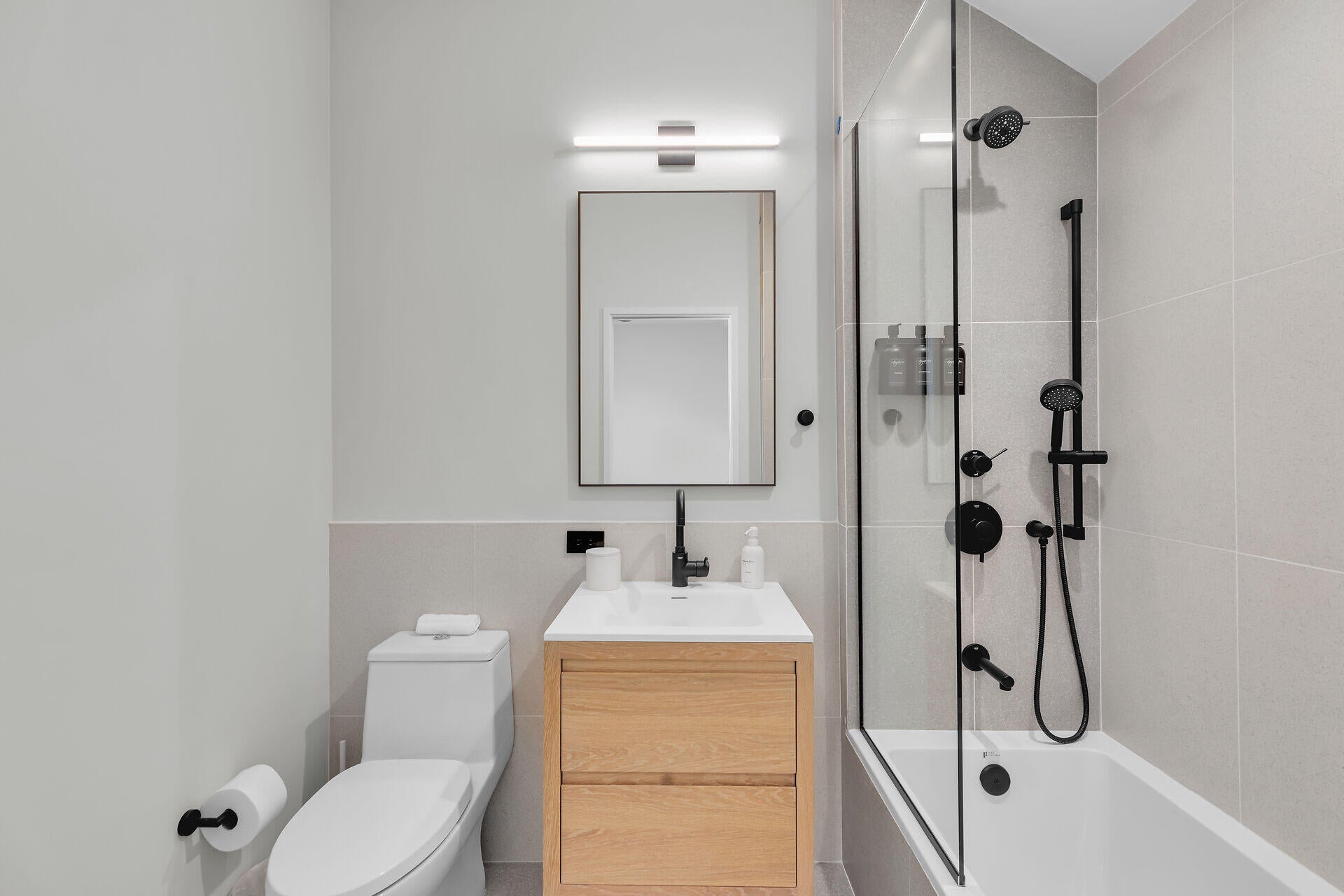 Key West, Florida, 33040, United States, 6 Bedrooms Bedrooms, ,7 BathroomsBathrooms,Residential,Active,1973258