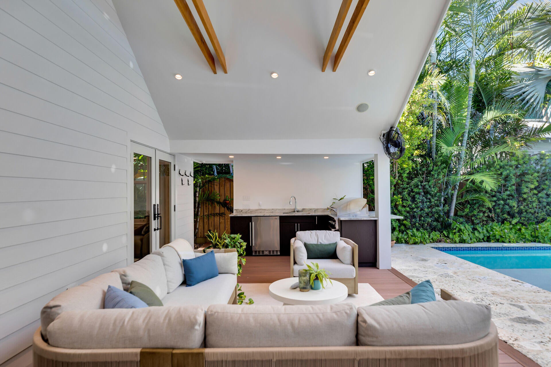 Key West, Florida, 33040, United States, 5 Bedrooms Bedrooms, ,5 BathroomsBathrooms,Residential,Active,1985593