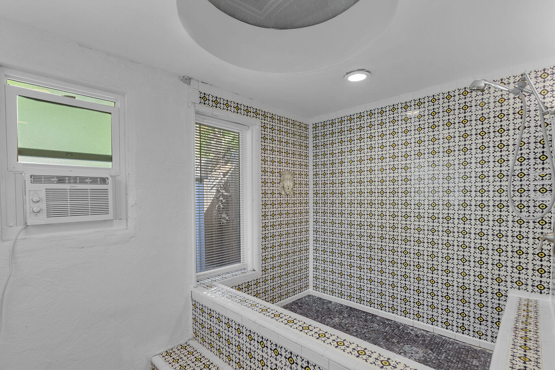 Key West, Florida, 33040, United States, 3 Bedrooms Bedrooms, ,3 BathroomsBathrooms,Residential,Active,1909850