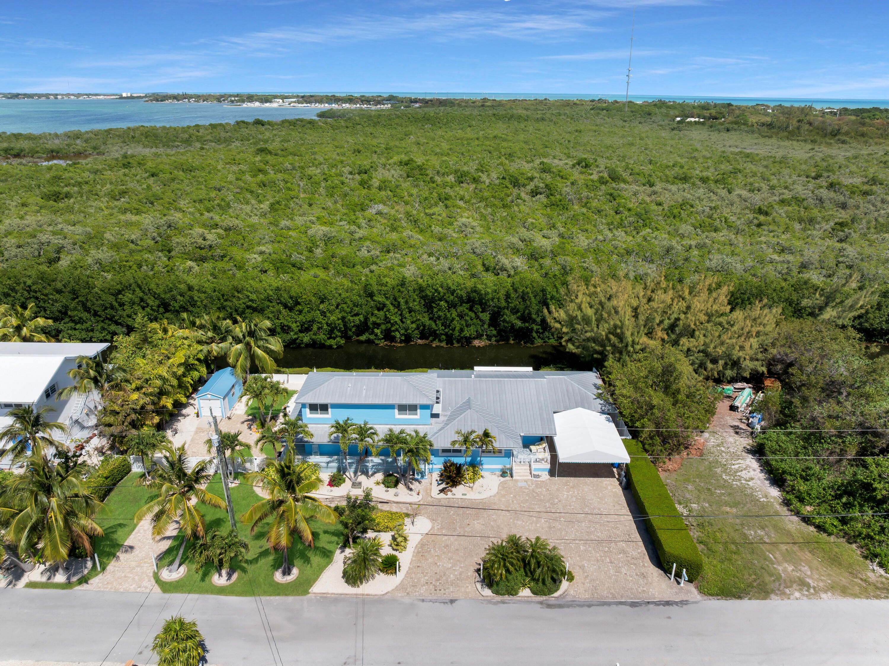 169 Venetian Way, Islamorada, FL, 33036, USA, 5 Bedrooms Bedrooms, ,3 BathroomsBathrooms,Residential,Active,169 Venetian Way,619545