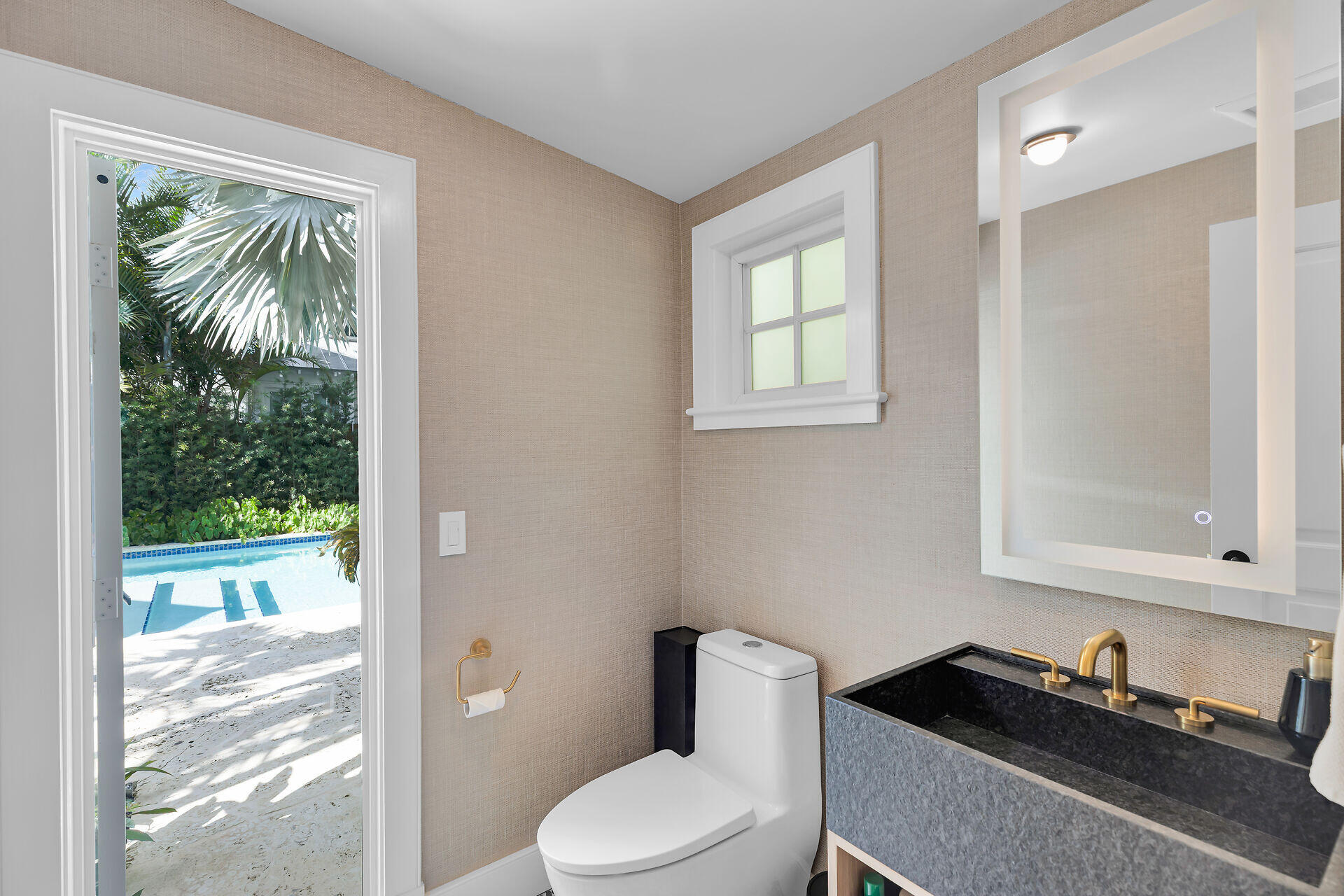 Key West, Florida, 33040, United States, 5 Bedrooms Bedrooms, ,5 BathroomsBathrooms,Residential,Active,1985593