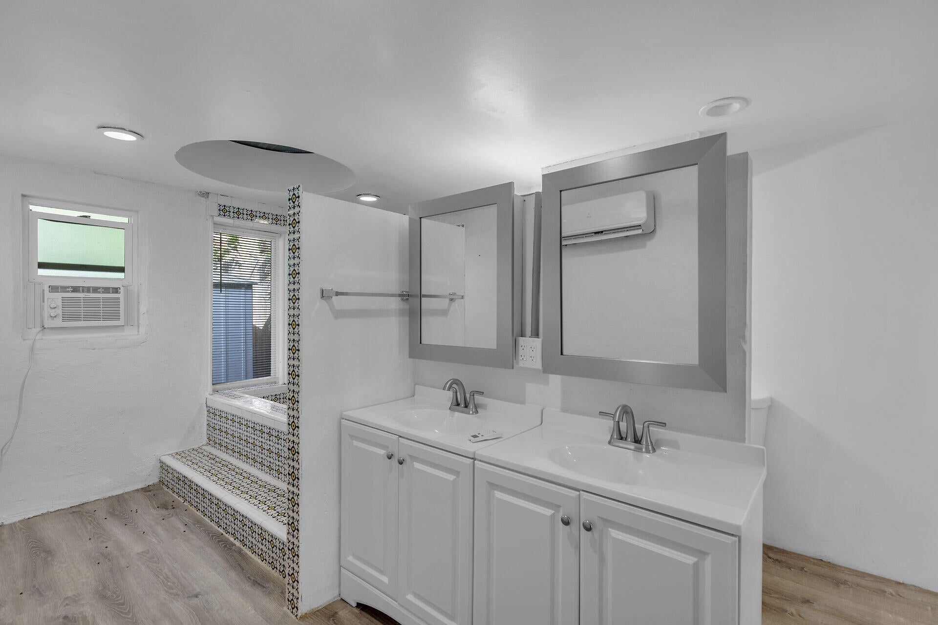 Key West, Florida, 33040, United States, 3 Bedrooms Bedrooms, ,3 BathroomsBathrooms,Residential,Active,1909850