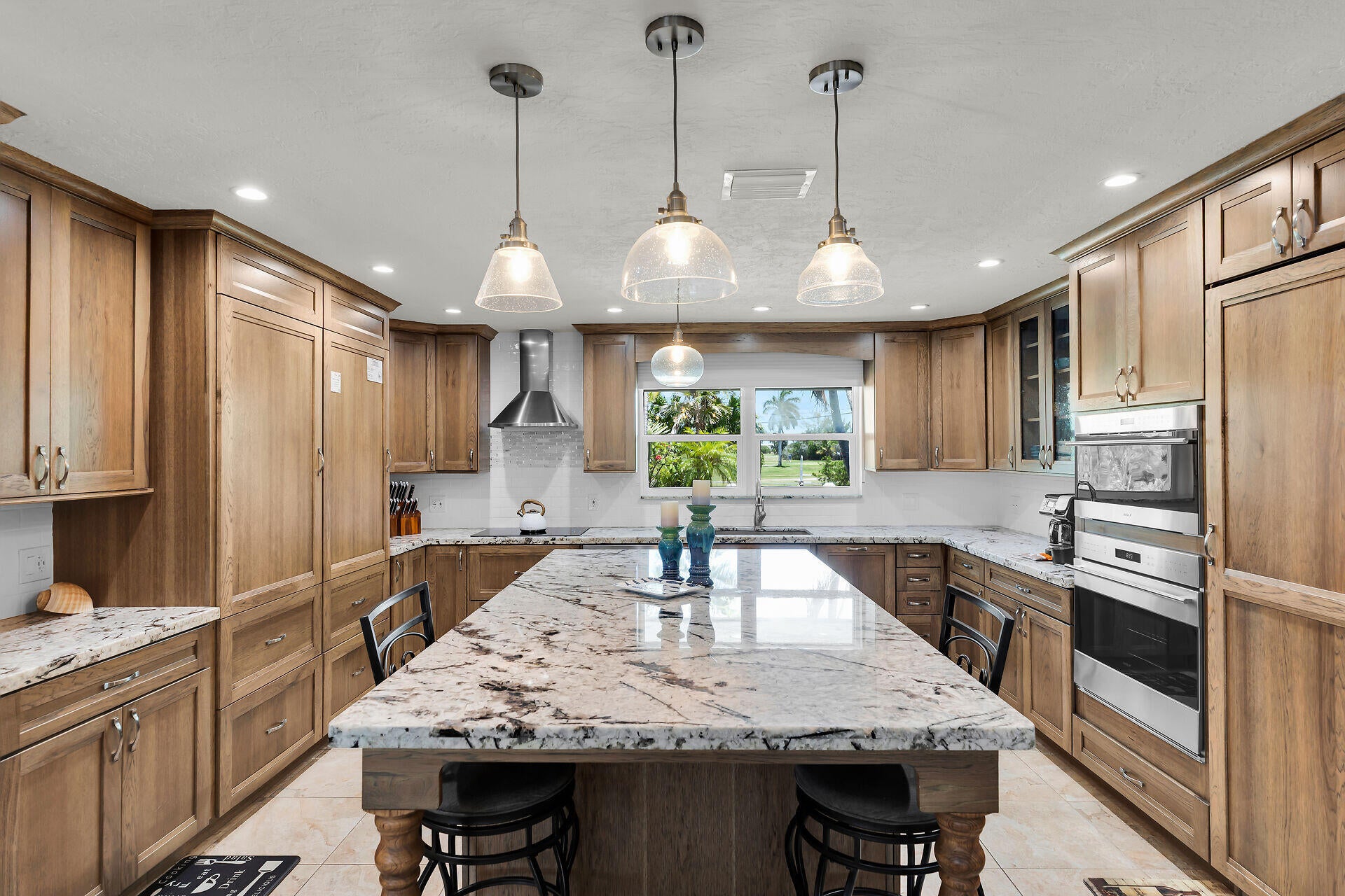 Marathon, Florida, 33050, United States, ,4 BathroomsBathrooms,Residential,Active,1806937