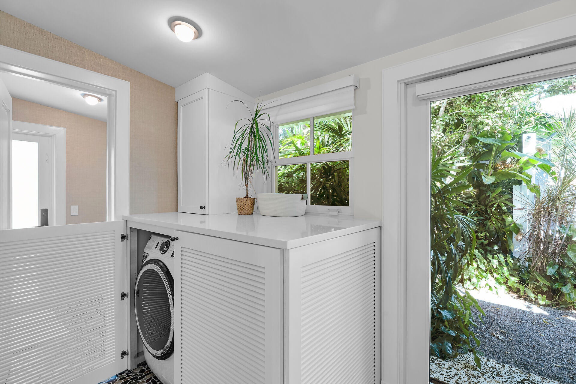 Key West, Florida, 33040, United States, 5 Bedrooms Bedrooms, ,5 BathroomsBathrooms,Residential,Active,1985593