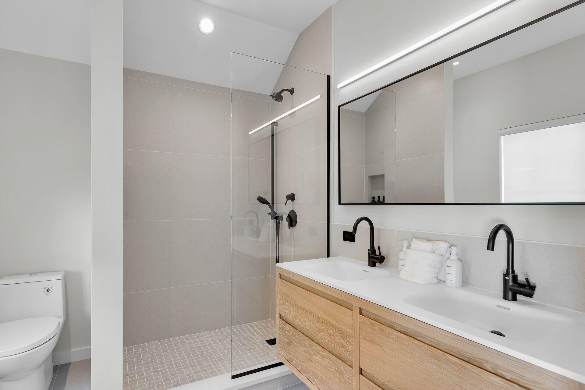 Key West, Florida, 33040, United States, 6 Bedrooms Bedrooms, ,7 BathroomsBathrooms,Residential,Active,1973258