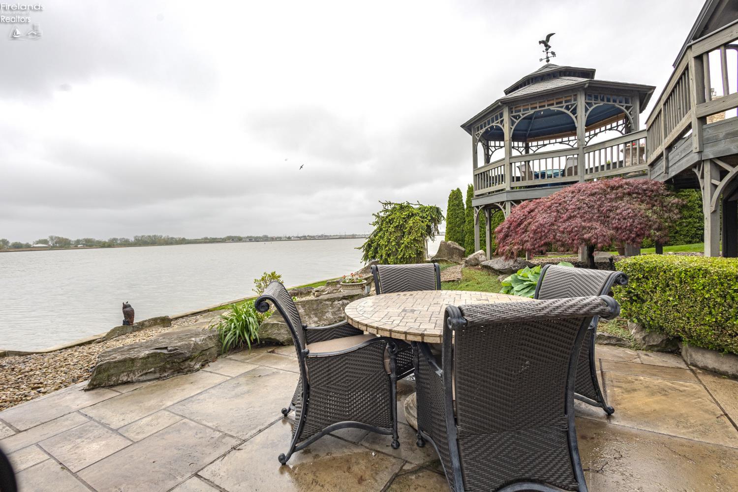 Sandusky, Ohio, 44870, United States, 4 Bedrooms Bedrooms, ,4 BathroomsBathrooms,Residential,Active,2042185